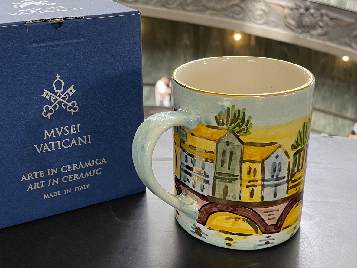 Tazza Mug con decorazioni ispirate alla Basilica di San Pietro